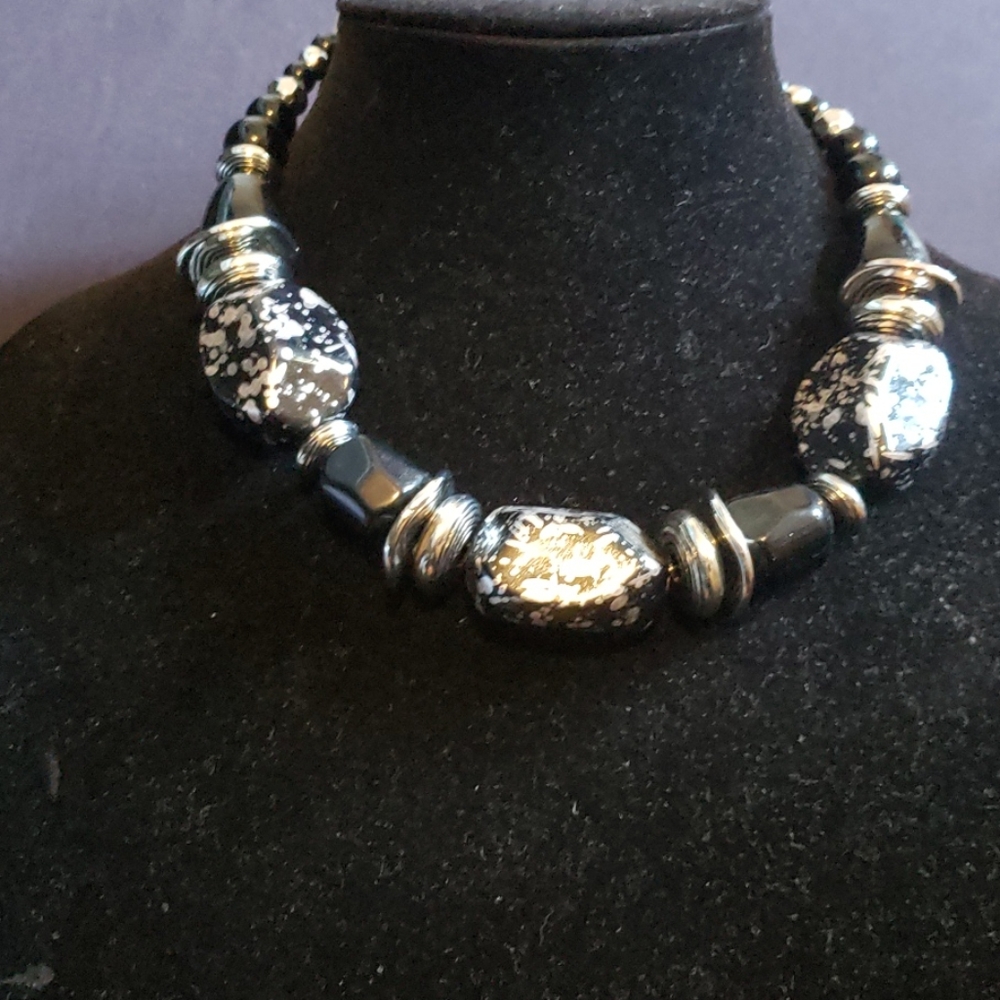 Paparazzi Jewelry: 1year Vintage